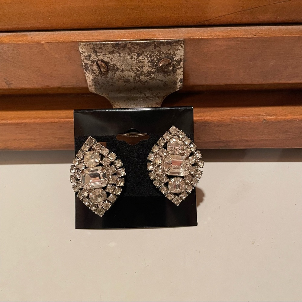 White rhinestone clip on costume jewelry earrings